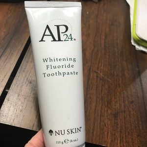 NU skin whitening toothpaste